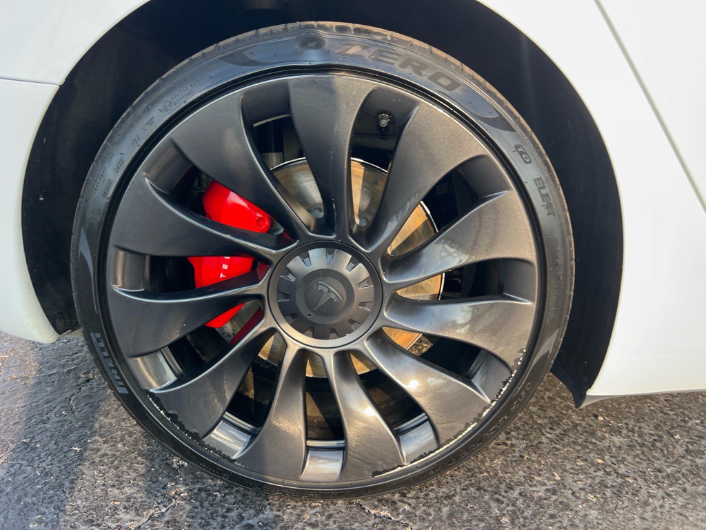 2023 Tesla Model 3 Image 39