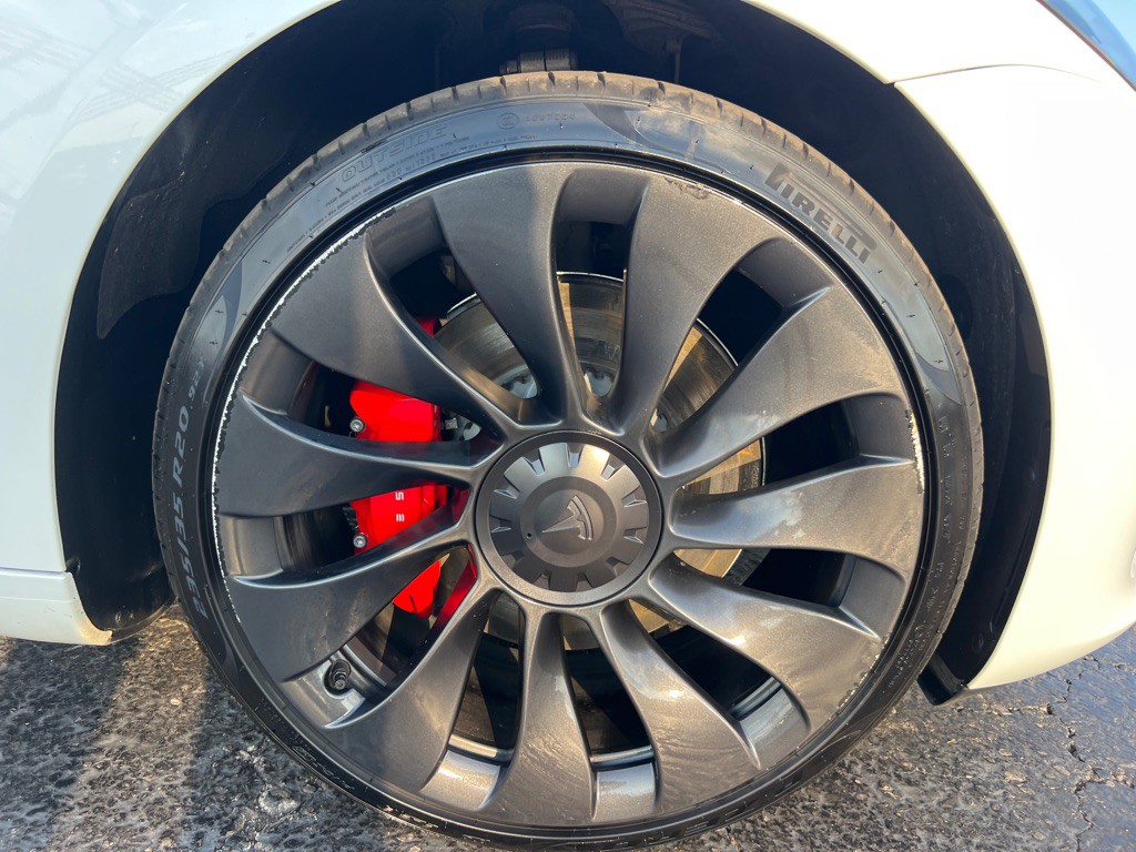 2023 Tesla Model 3 Image 40