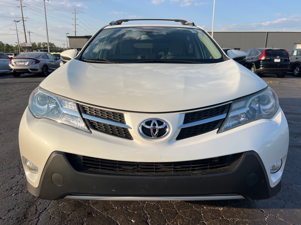 2015 Toyota Rav4 Image 2