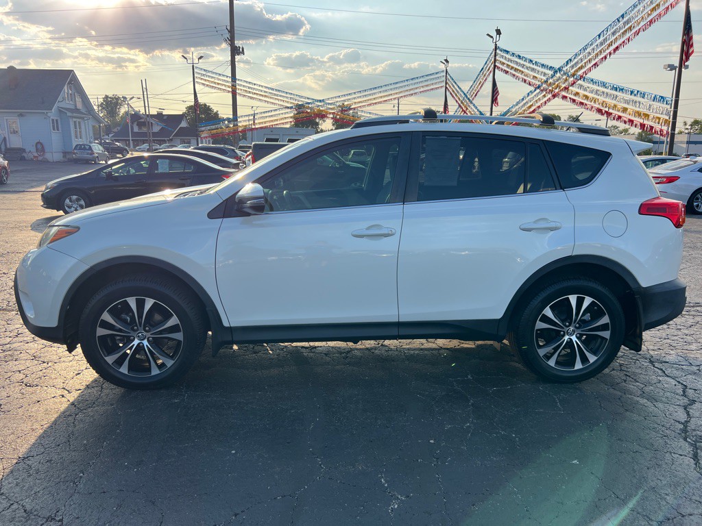 2015 Toyota Rav4 Image 4