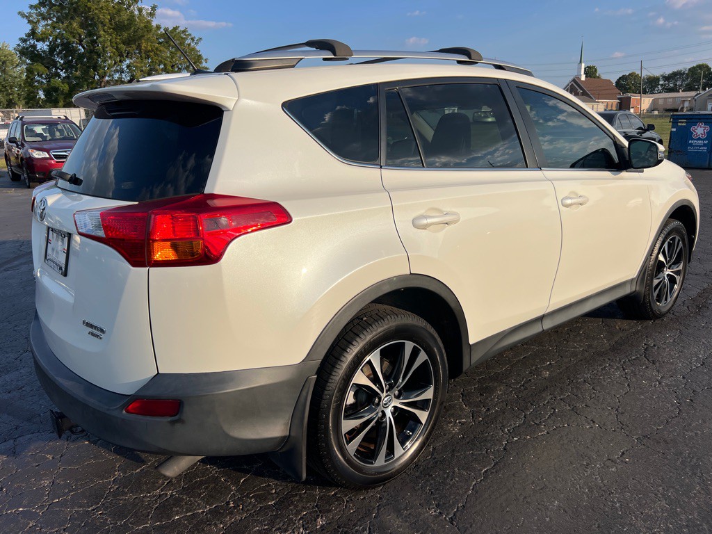 2015 Toyota Rav4 Image 7
