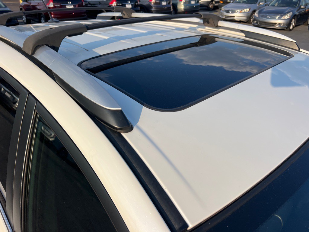 2015 Toyota Rav4 Image 9