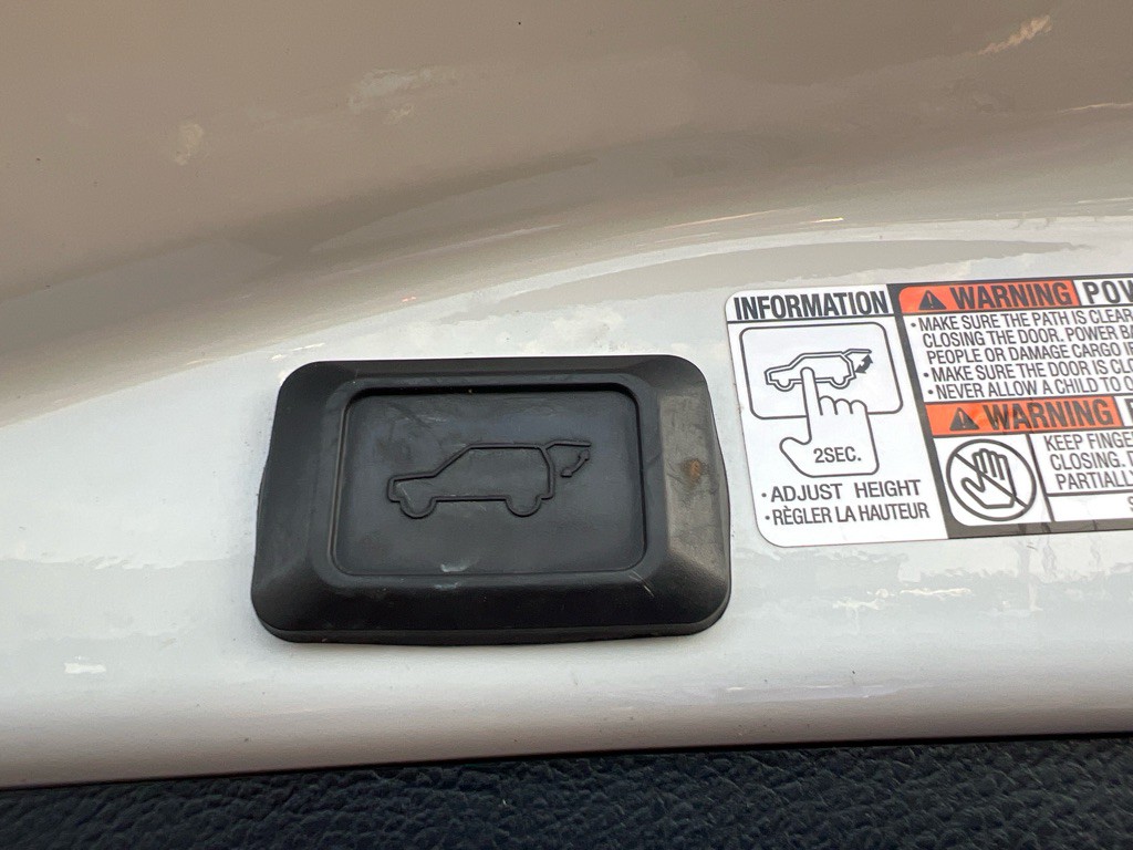 2015 Toyota Rav4 Image 24