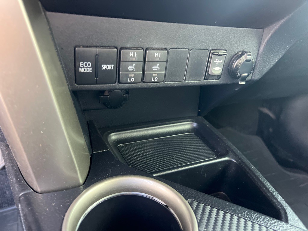 2015 Toyota Rav4 Image 34