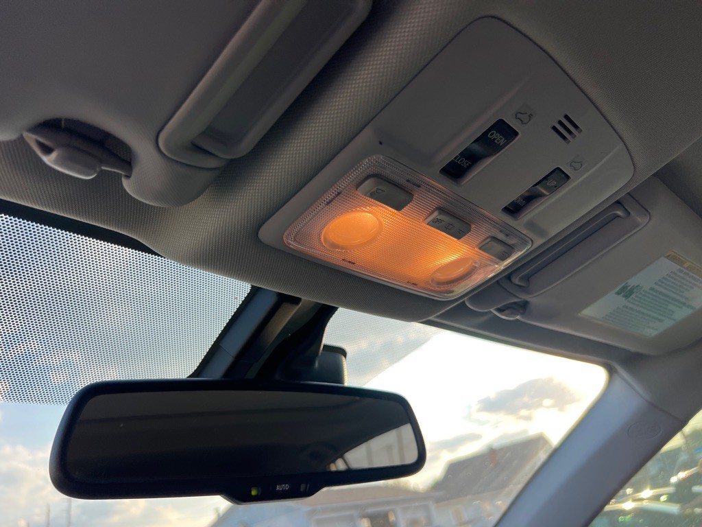 2015 Toyota Rav4 Image 38
