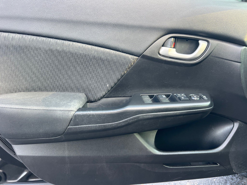 2015 Honda Civic Image 10