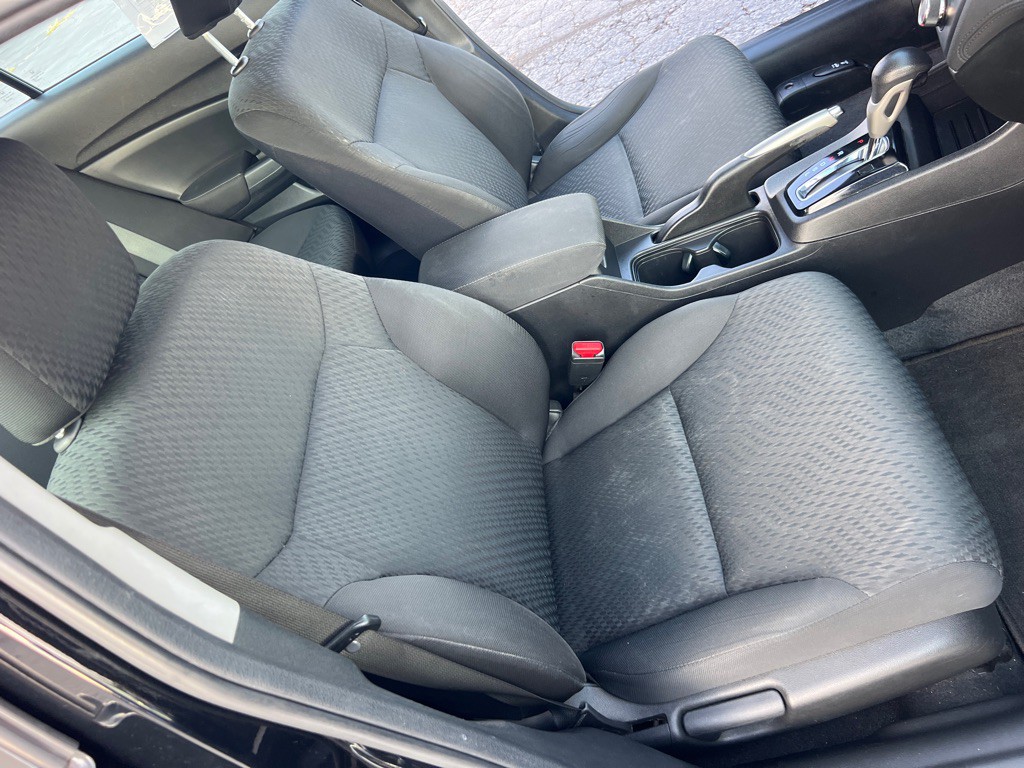 2015 Honda Civic Image 18