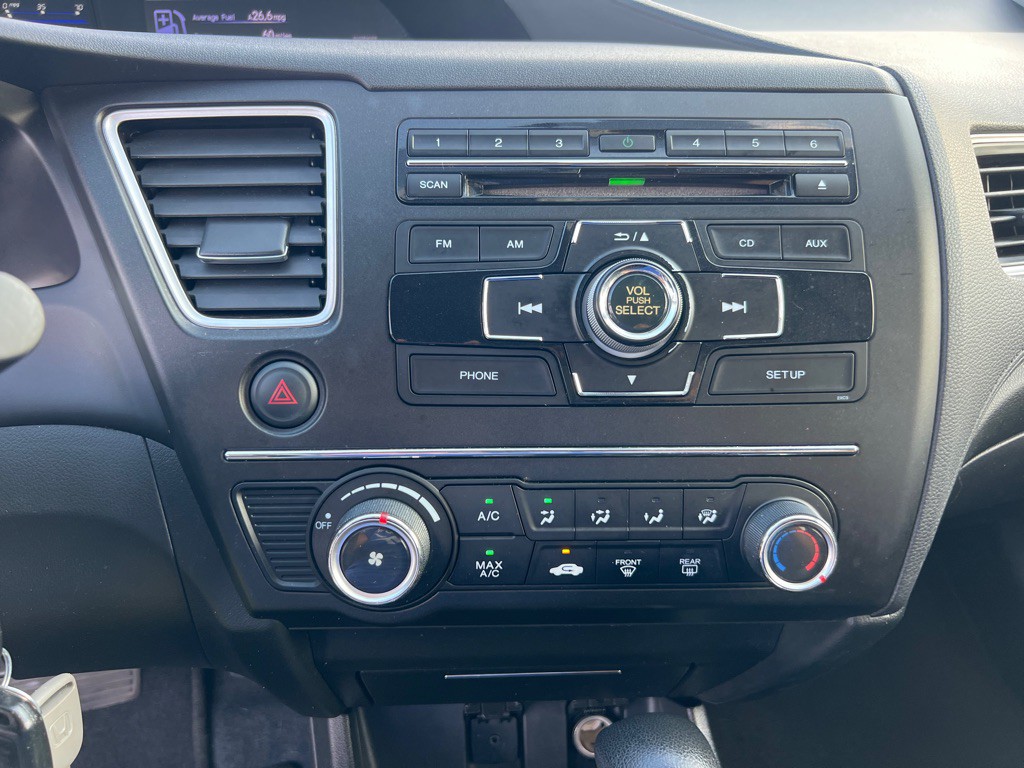 2015 Honda Civic Image 30
