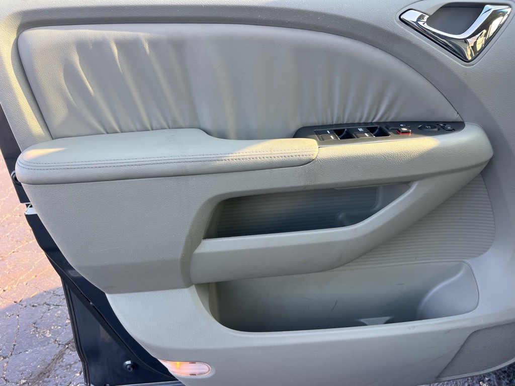 2006 Honda Odyssey Image 10
