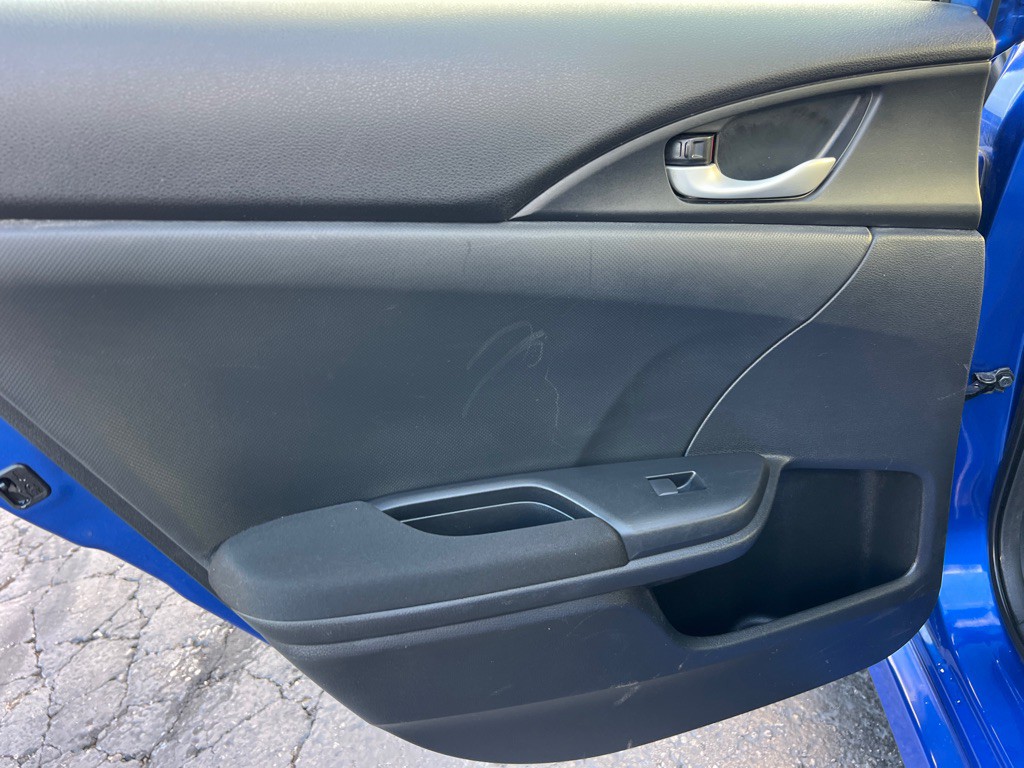 2018 Honda Civic Image 13