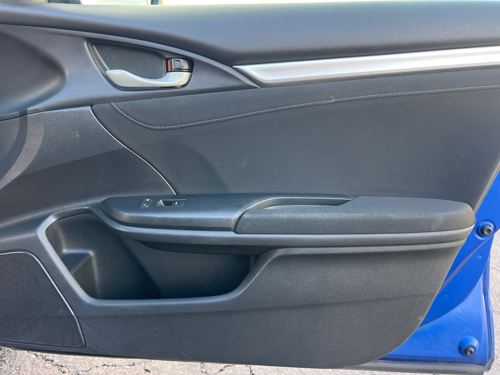 2018 Honda Civic Image 19