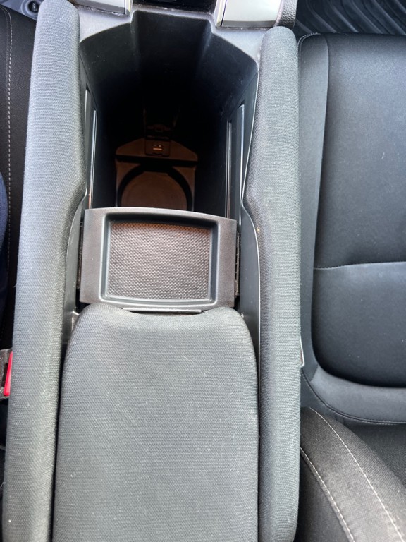 2018 Honda Civic Image 35