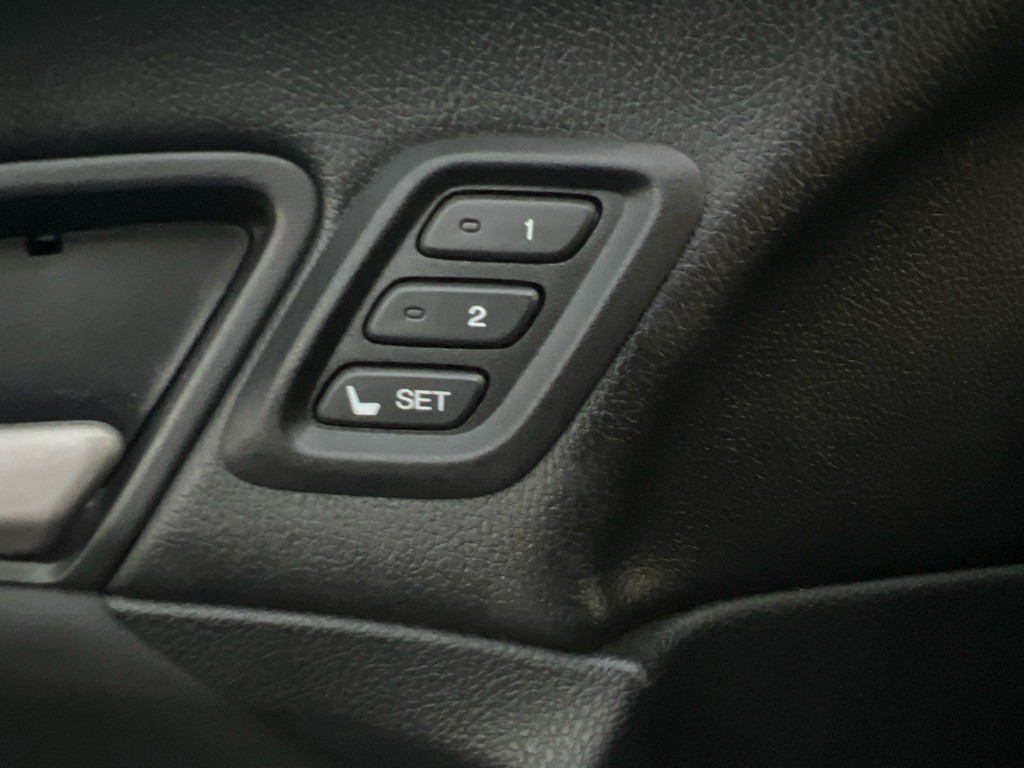 2012 Honda Crosstour Image 26