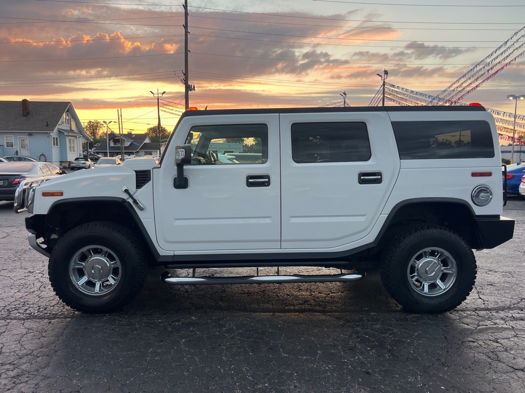 2009 HUMMER H2 Image 4