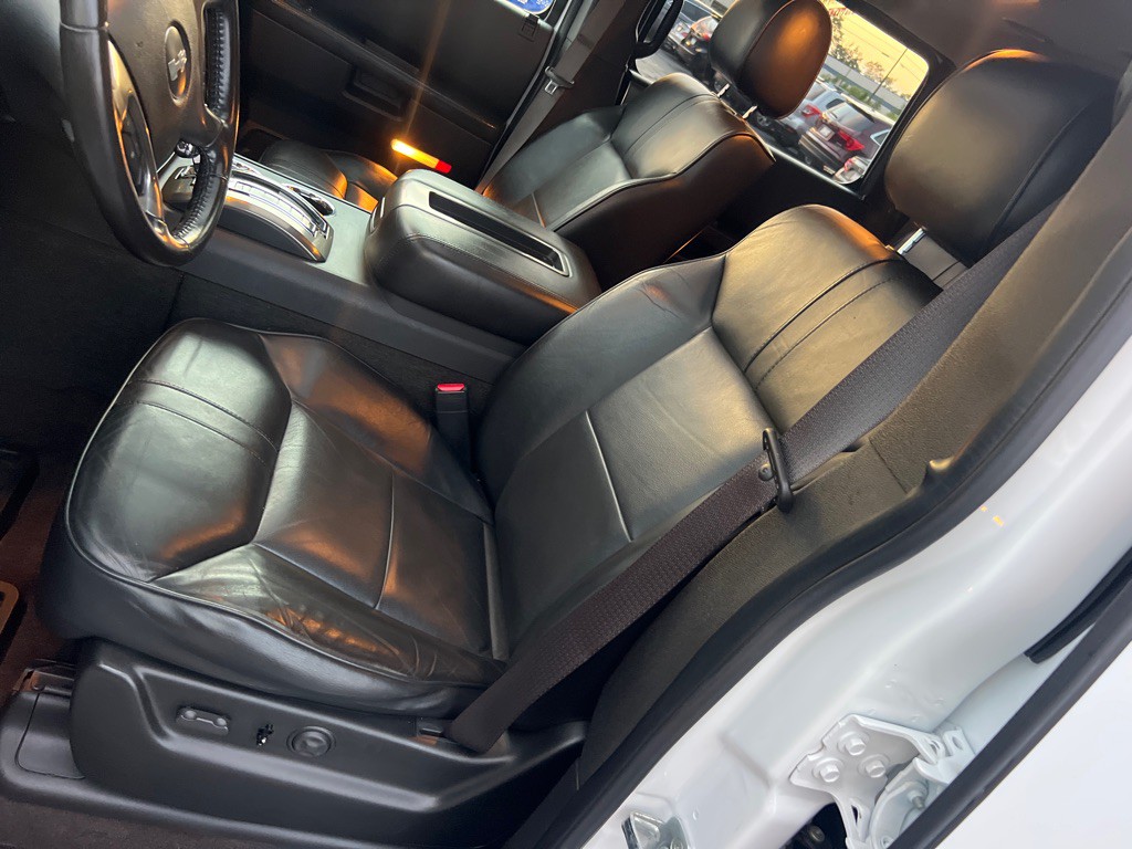 2009 HUMMER H2 Image 12