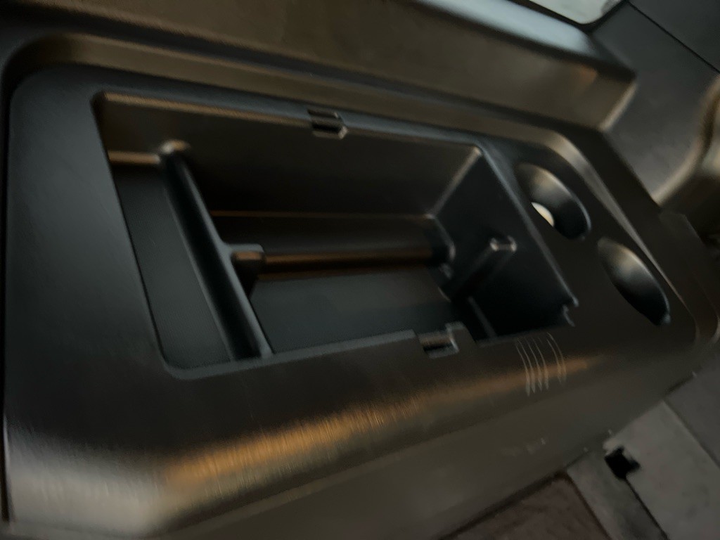2009 HUMMER H2 Image 27
