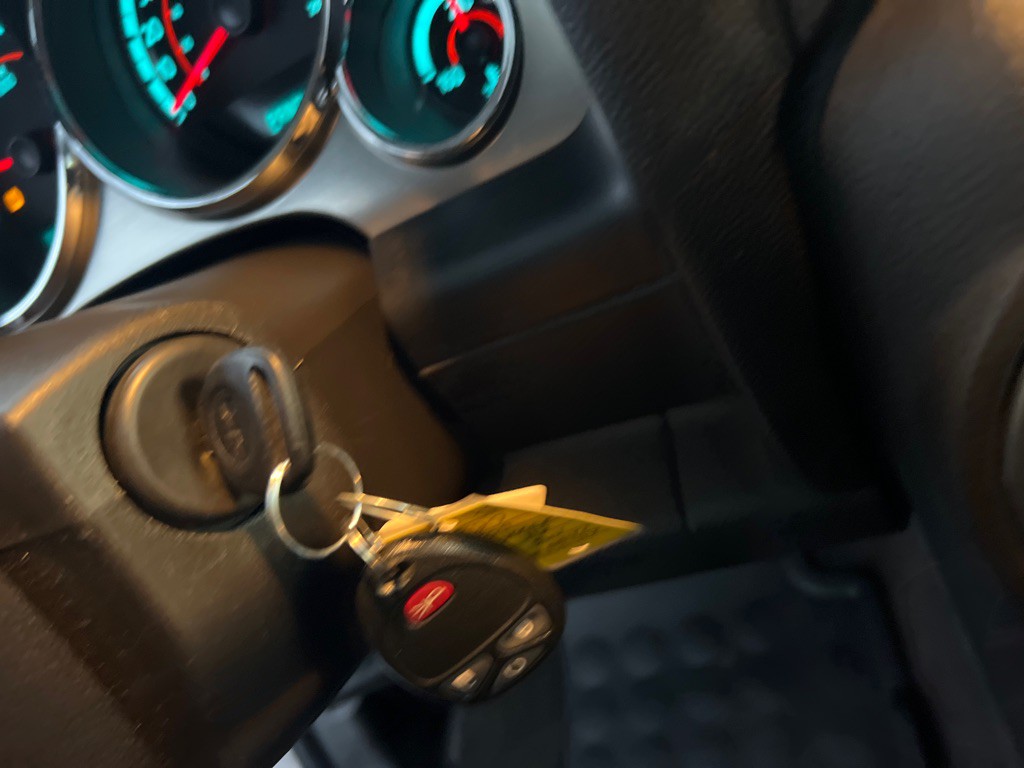 2009 HUMMER H2 Image 36