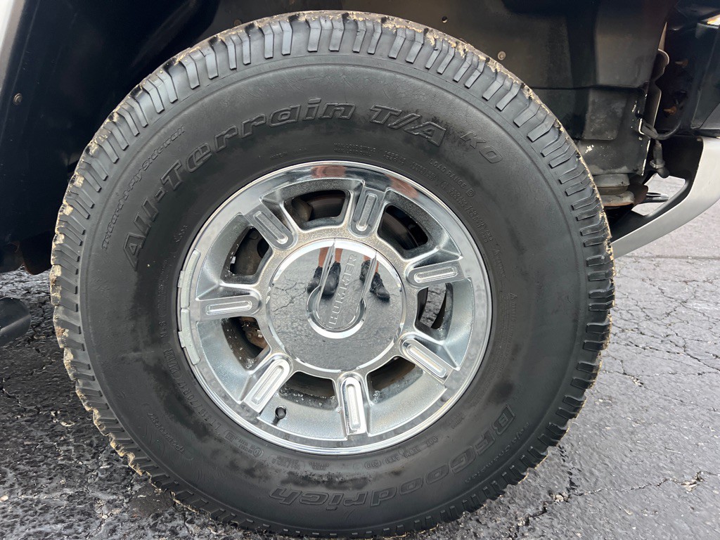 2009 HUMMER H2 Image 48