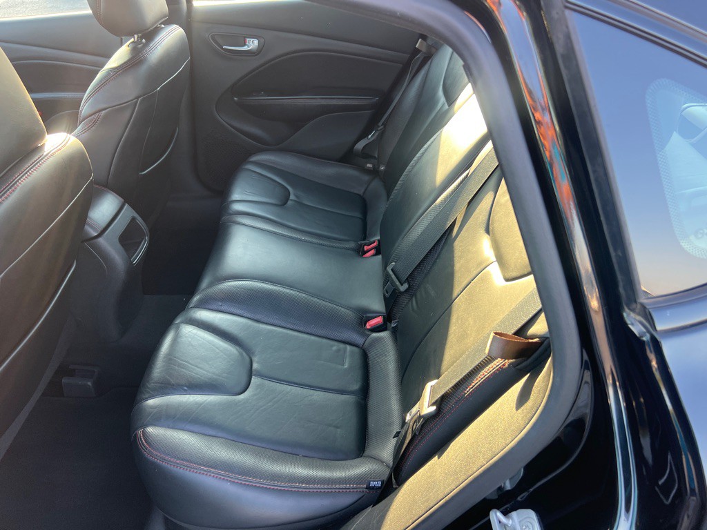 2015 Dodge Dart Image 13