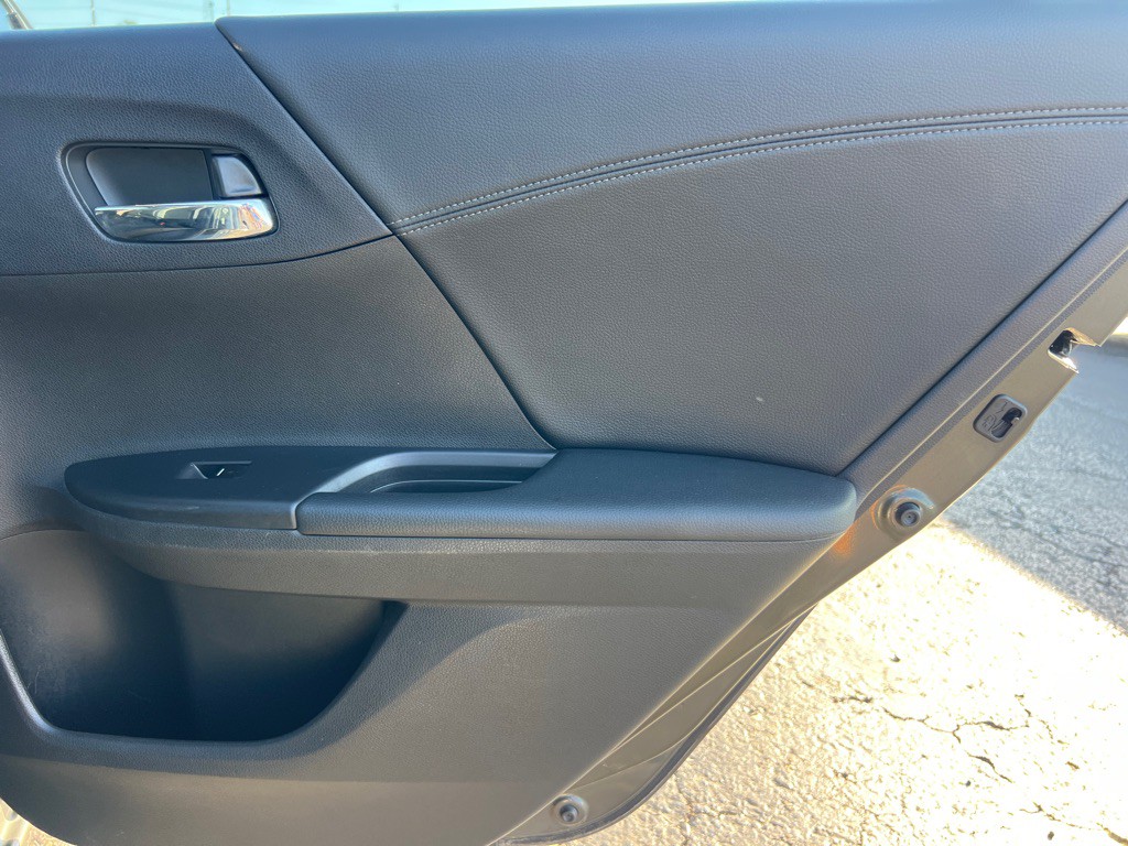 2013 Honda Accord Image 14