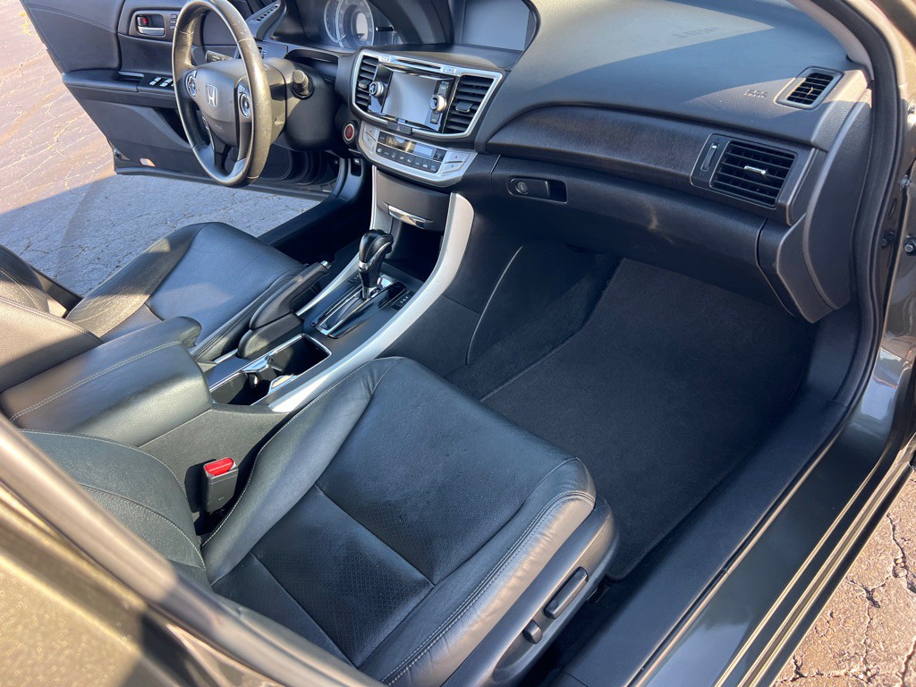 2013 Honda Accord Image 20