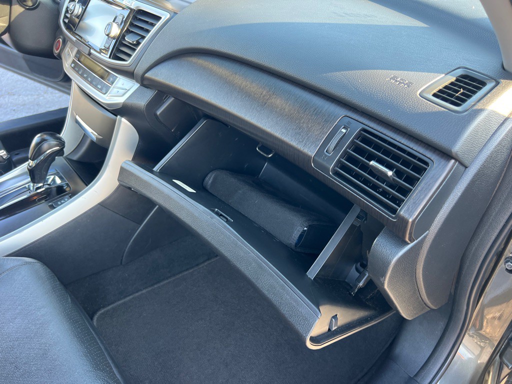 2013 Honda Accord Image 22