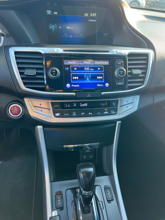 2013 Honda Accord Image 32