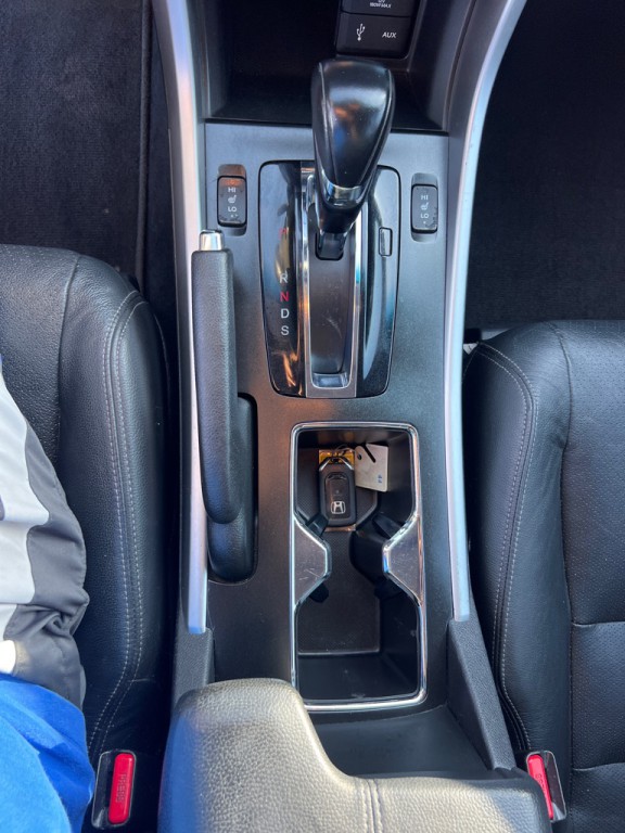 2013 Honda Accord Image 33