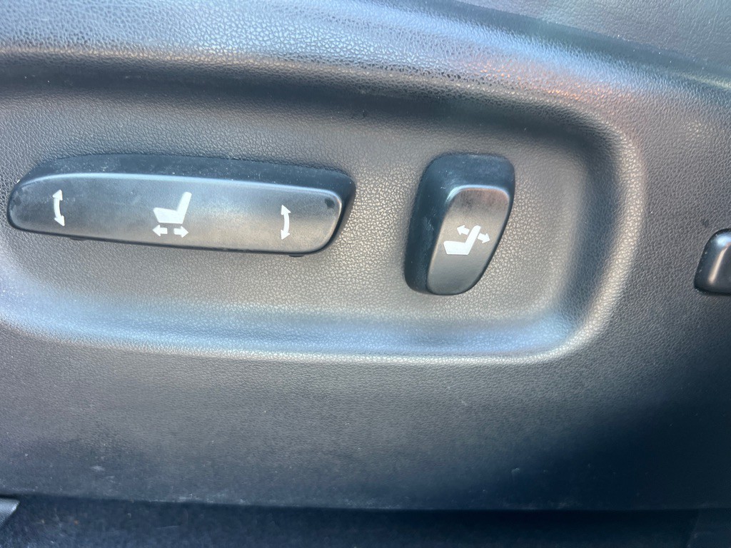 2012 Lexus RX Image 28