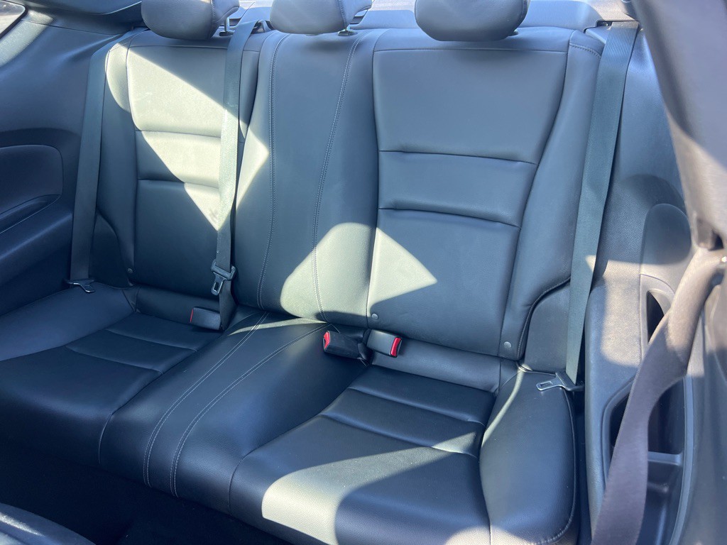 2016 Honda Accord Image 19