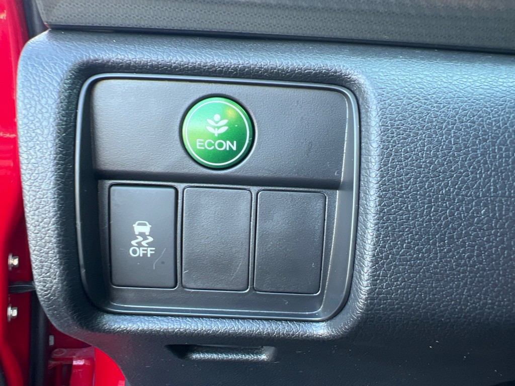 2016 Honda Accord Image 32