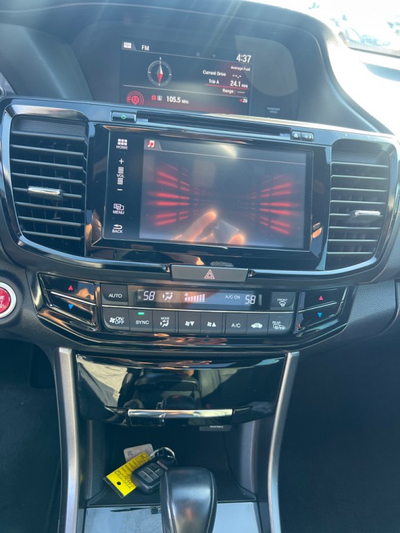 2016 Honda Accord Image 37