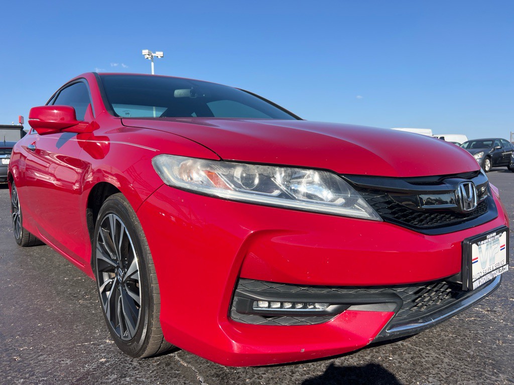 2016 Honda Accord Image 1