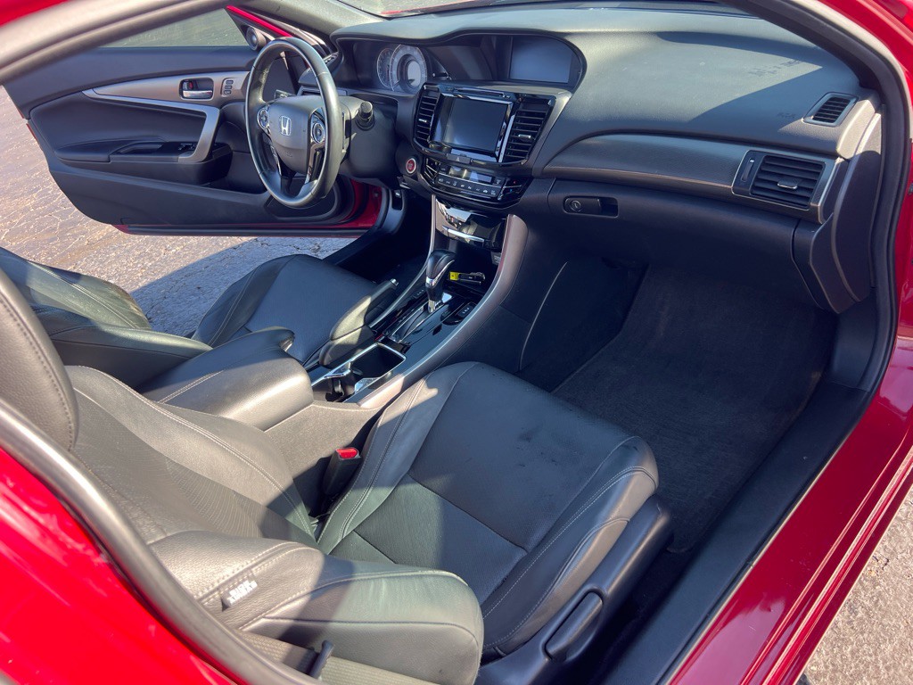 2016 Honda Accord Image 21