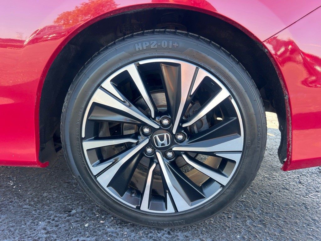 2016 Honda Accord Image 43