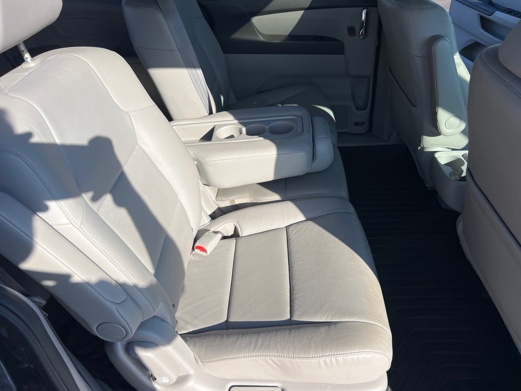 2016 Honda Odyssey Image 18