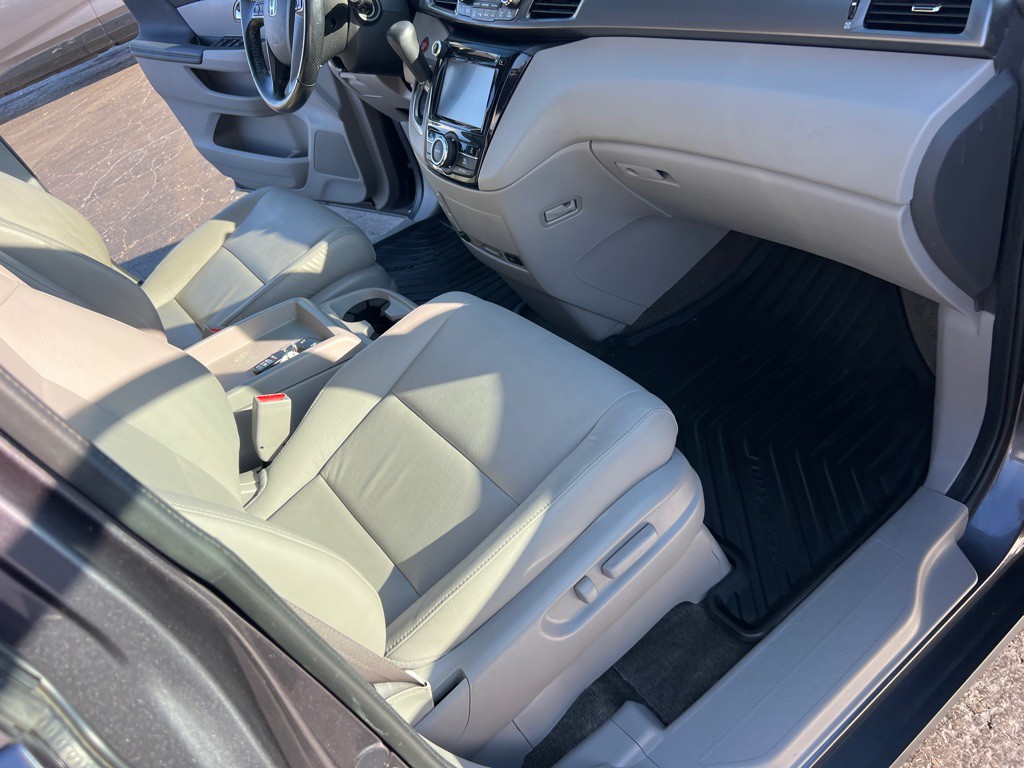 2016 Honda Odyssey Image 22