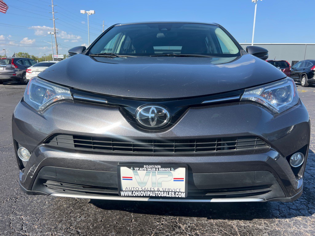 2018 Toyota Rav4 Image 2