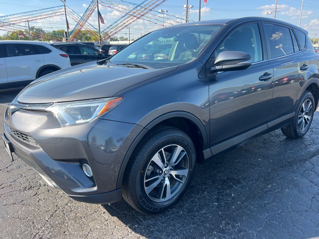 2018 Toyota Rav4 Image 3