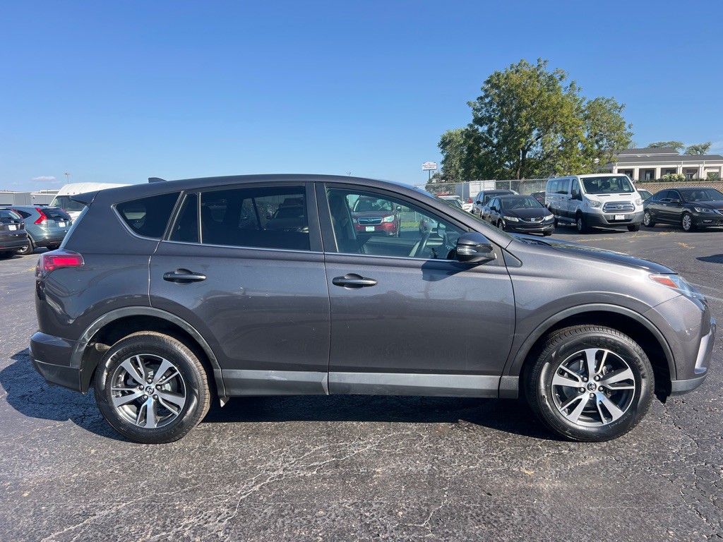 2018 Toyota Rav4 Image 8