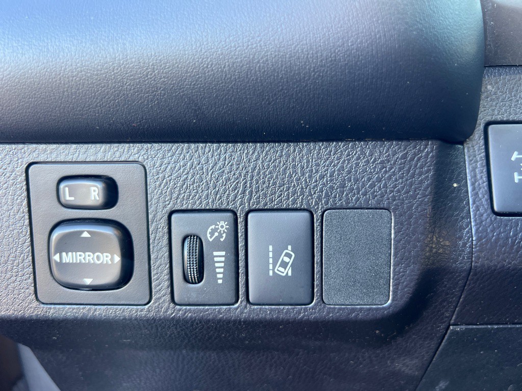 2018 Toyota Rav4 Image 26