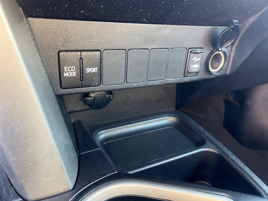 2018 Toyota Rav4 Image 32