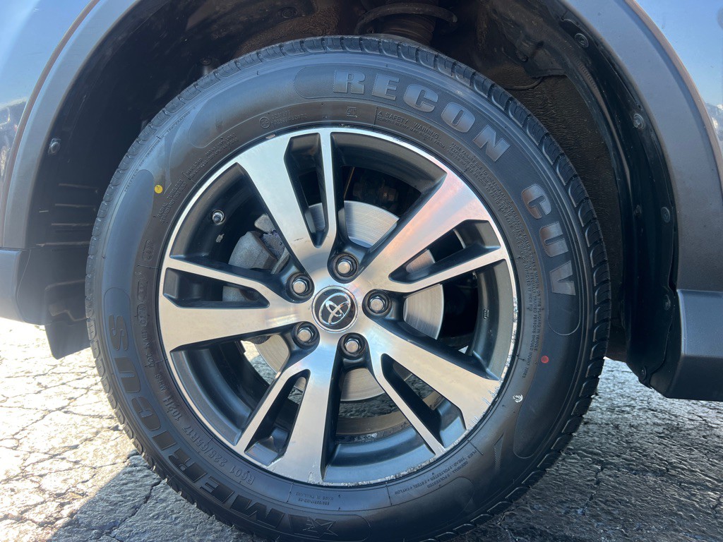 2018 Toyota Rav4 Image 39