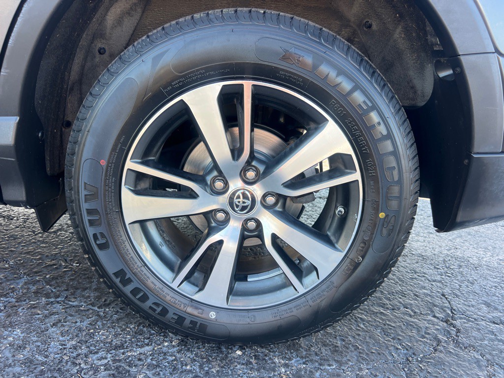 2018 Toyota Rav4 Image 40