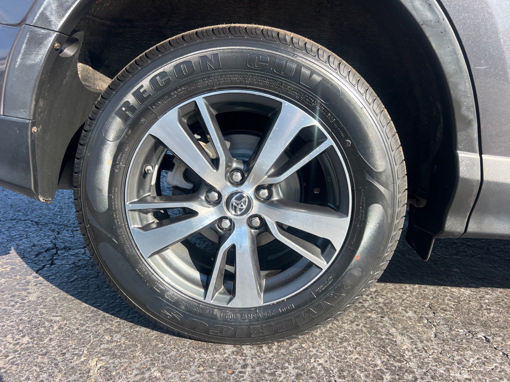2018 Toyota Rav4 Image 41