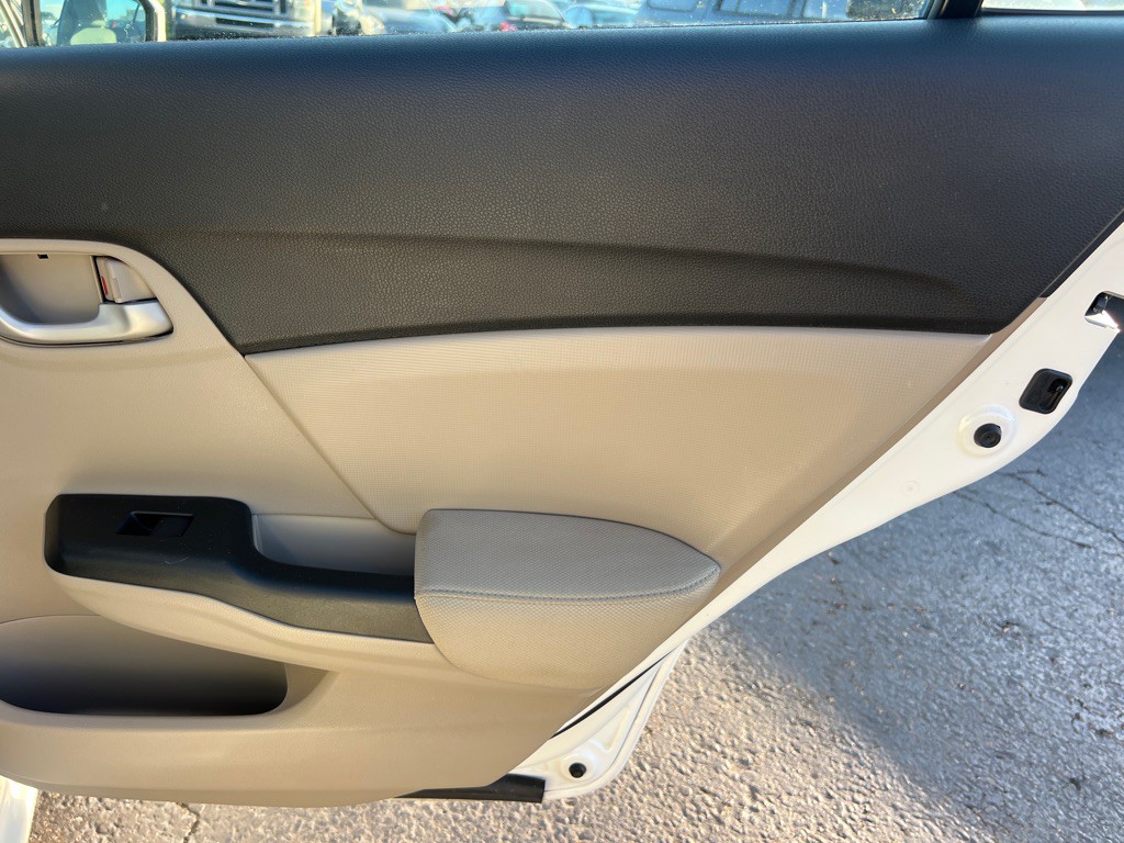 2015 Honda Civic Image 15