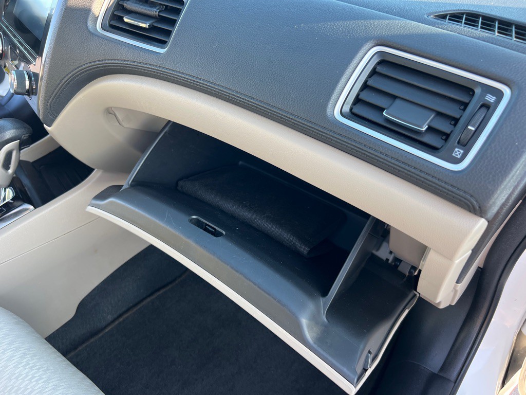 2015 Honda Civic Image 21