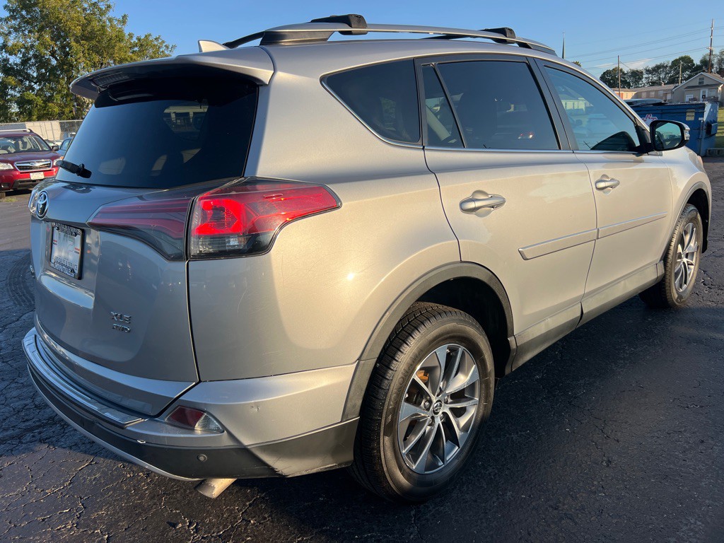 2018 Toyota Rav4 Image 5