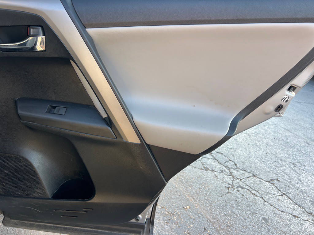 2018 Toyota Rav4 Image 11