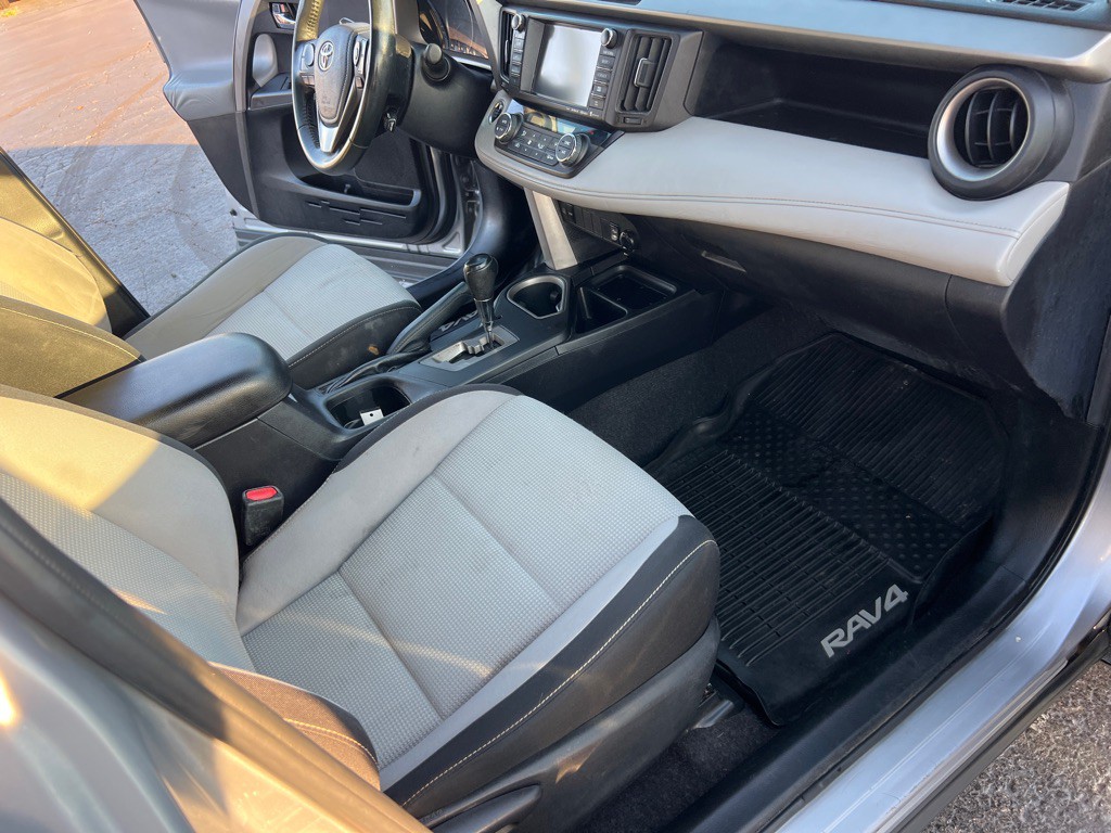 2018 Toyota Rav4 Image 16